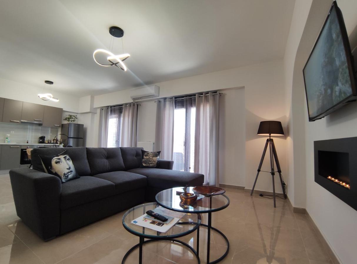 Grey Swan - Modern & Stylish Apartment With Private Parking 沃洛斯 外观 照片