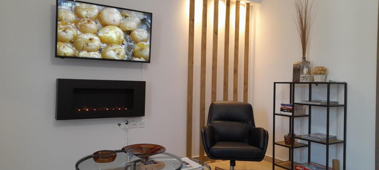 Grey Swan - Modern & Stylish Apartment With Private Parking 沃洛斯 外观 照片